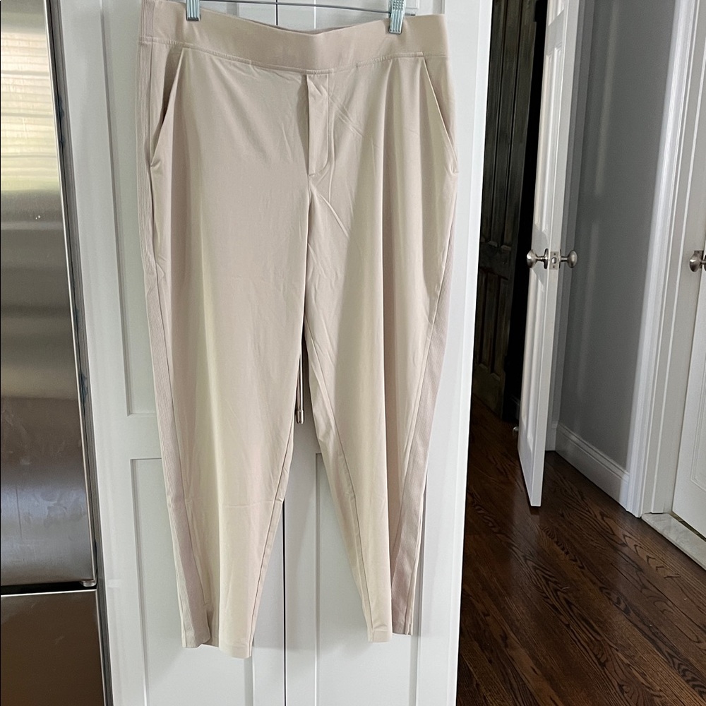 Athleta Brooklyn Mid Rise Ankle Pant size 16. Abalone. NEW without tags